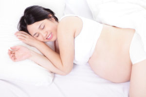 Đang mang thai có bị phân công trực đêm