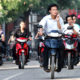 Đi xe máy không đội mũ bảo hiểm nội thành Hà Nội bị phạt bao nhiêu tiền