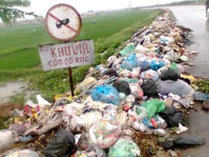 Mức phạt khi đổ rác không đúng nơi quy định
