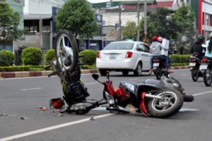 Tai nạn giao thông có thể khởi kiện đòi bồi thường như thế nào?